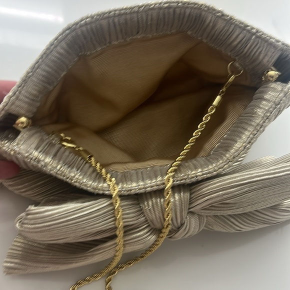 LOEFFLER RANDALL Bow Shoulder Bag - GOLD w/ dust bag - Picture 4 of 10